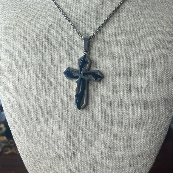 Aluminum Cross Pendant & 20.5” Steel Chain - Picture 5 of 6